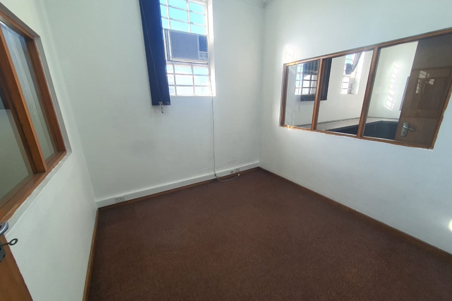 To Let commercial Property for Rent in Deal Party Eastern Cape